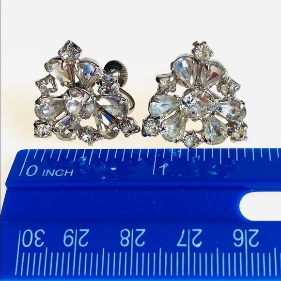 Vintage Rhinestone Crystals Earrings Screw Backs Silver Tone - Picture 2 of 5